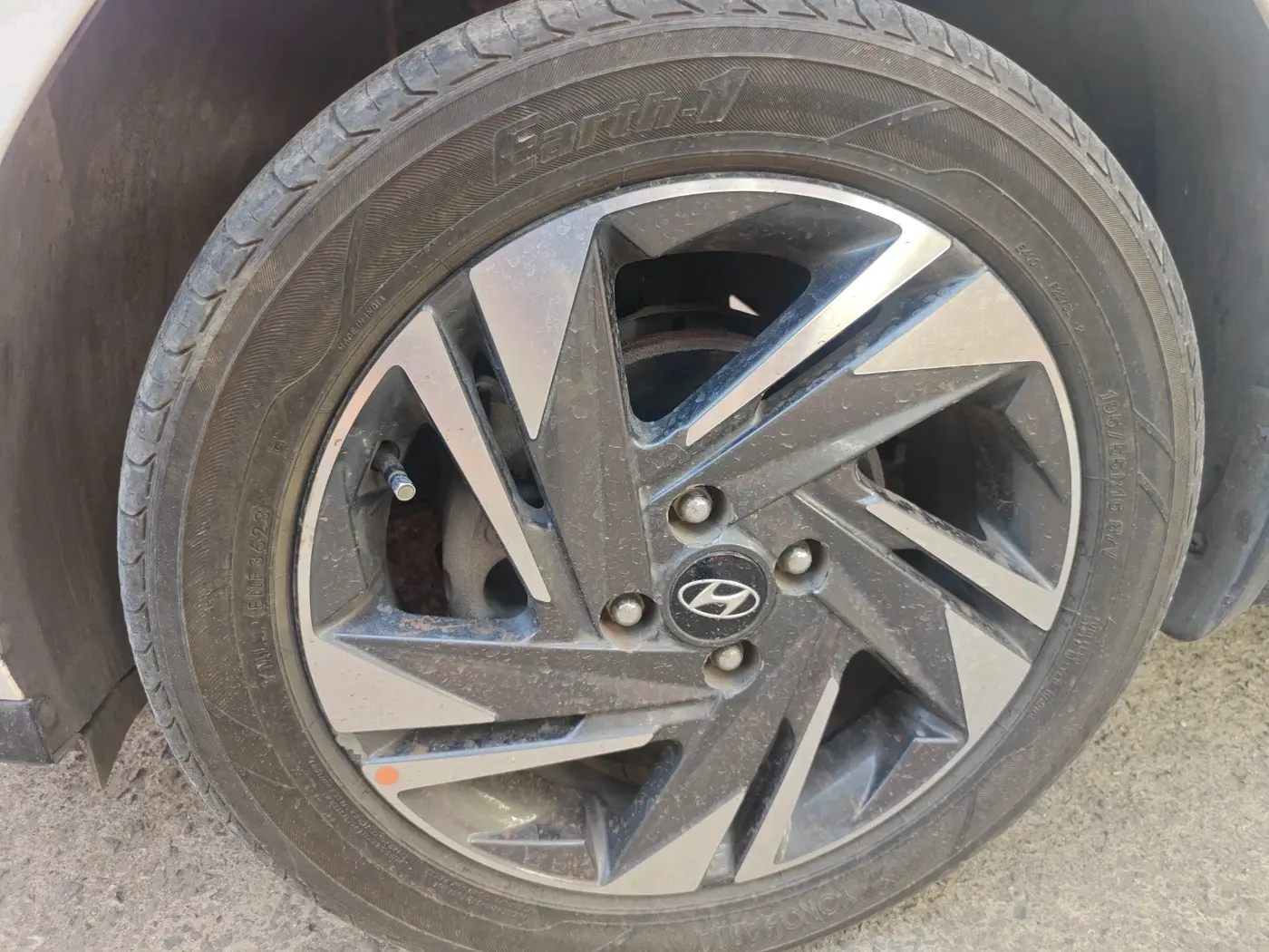 2021 Hyundai NEW I20 Asta 1.0 GDI Turbo IMT, Petrol, Manual, 11,955 km, tyre