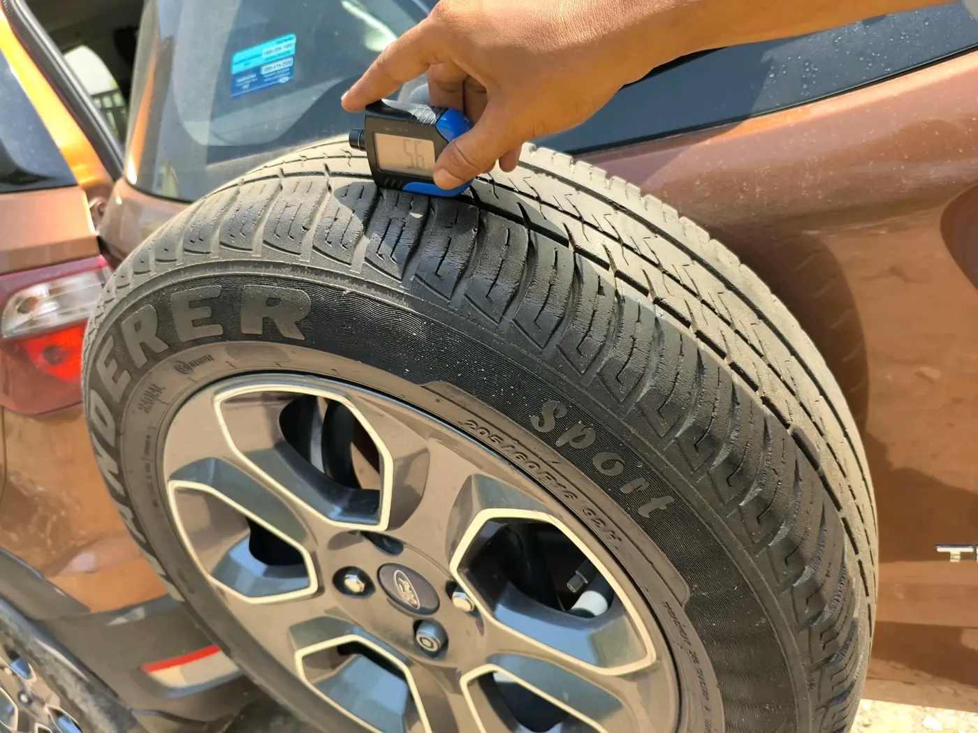2019 Ford Ecosport TITANIUM 1.0L ECOBOOST SPORTS(SUNROOF), Petrol, Manual, 1,34,168 km, tyre