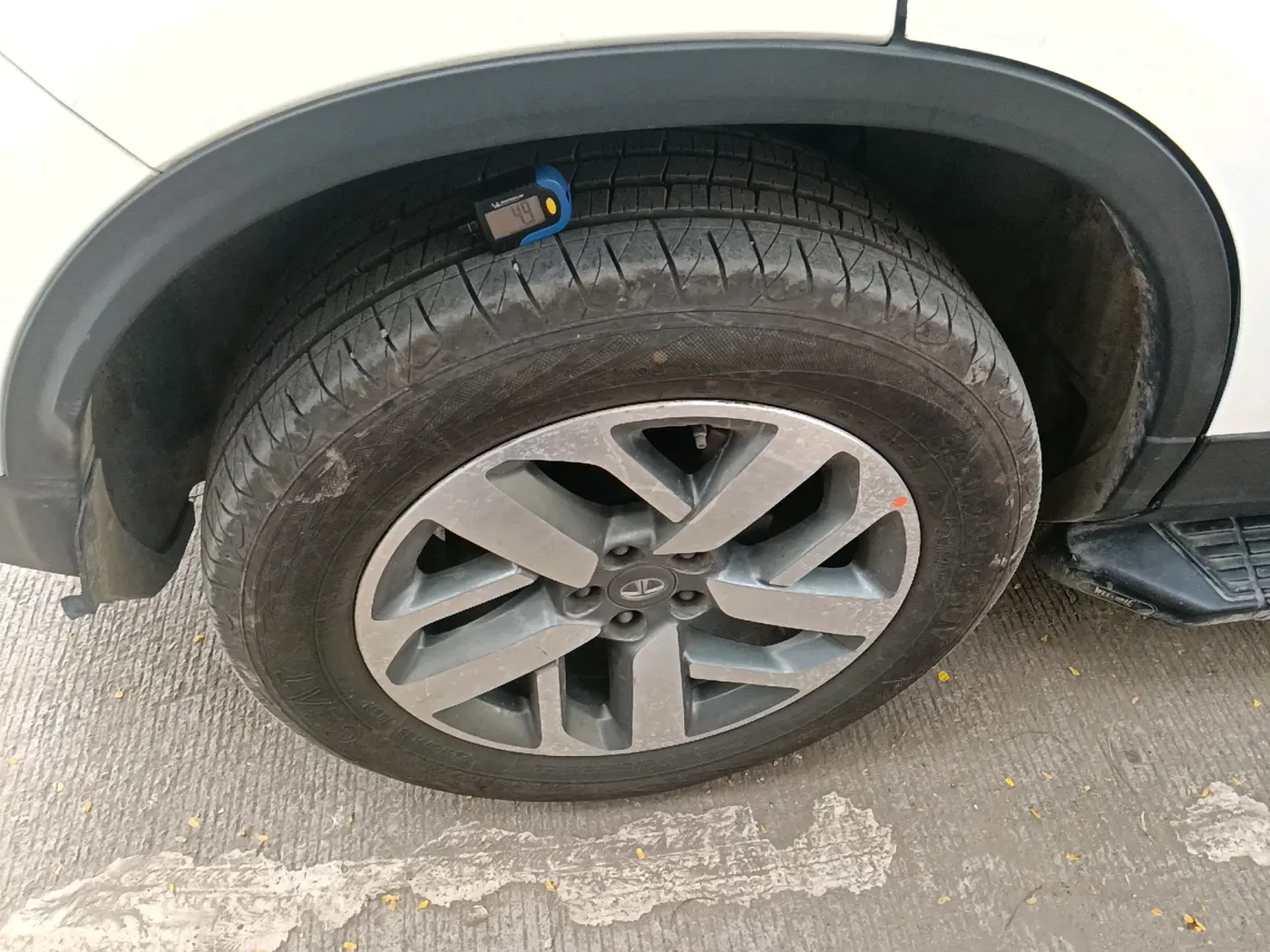 2021 Tata Safari XZ PLUS, Diesel, Manual, 73,718 km, tyre