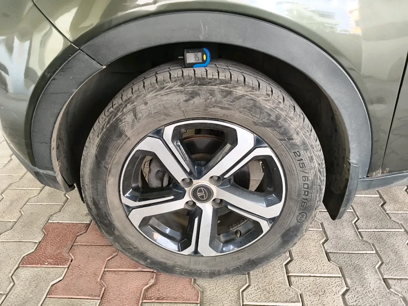 2021 Tata NEXON XZ PLUS PETROL SUNROOF, Petrol, Manual, 49,176 km, tyre