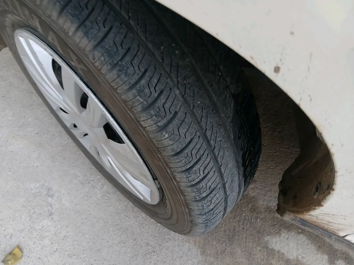 2022 Maruti S PRESSO VXI CNG, CNG, Manual, 83,912 km, tyre