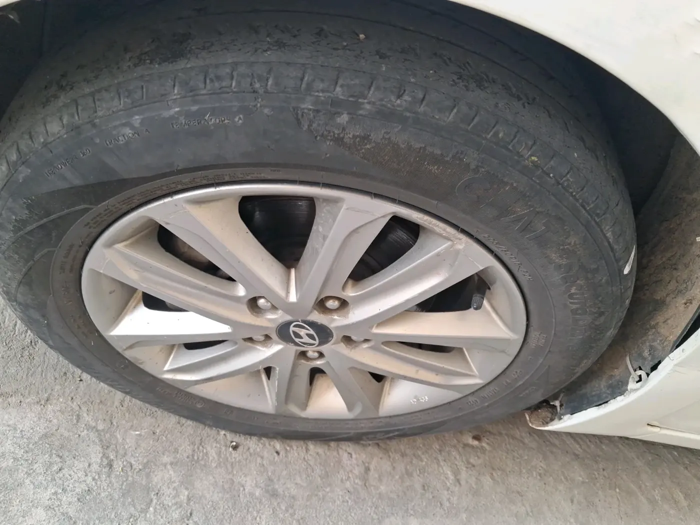 2015 Hyundai New Elantra 1.6 SX AT DIESEL, Diesel, Automatic, 95,649 km, tyre