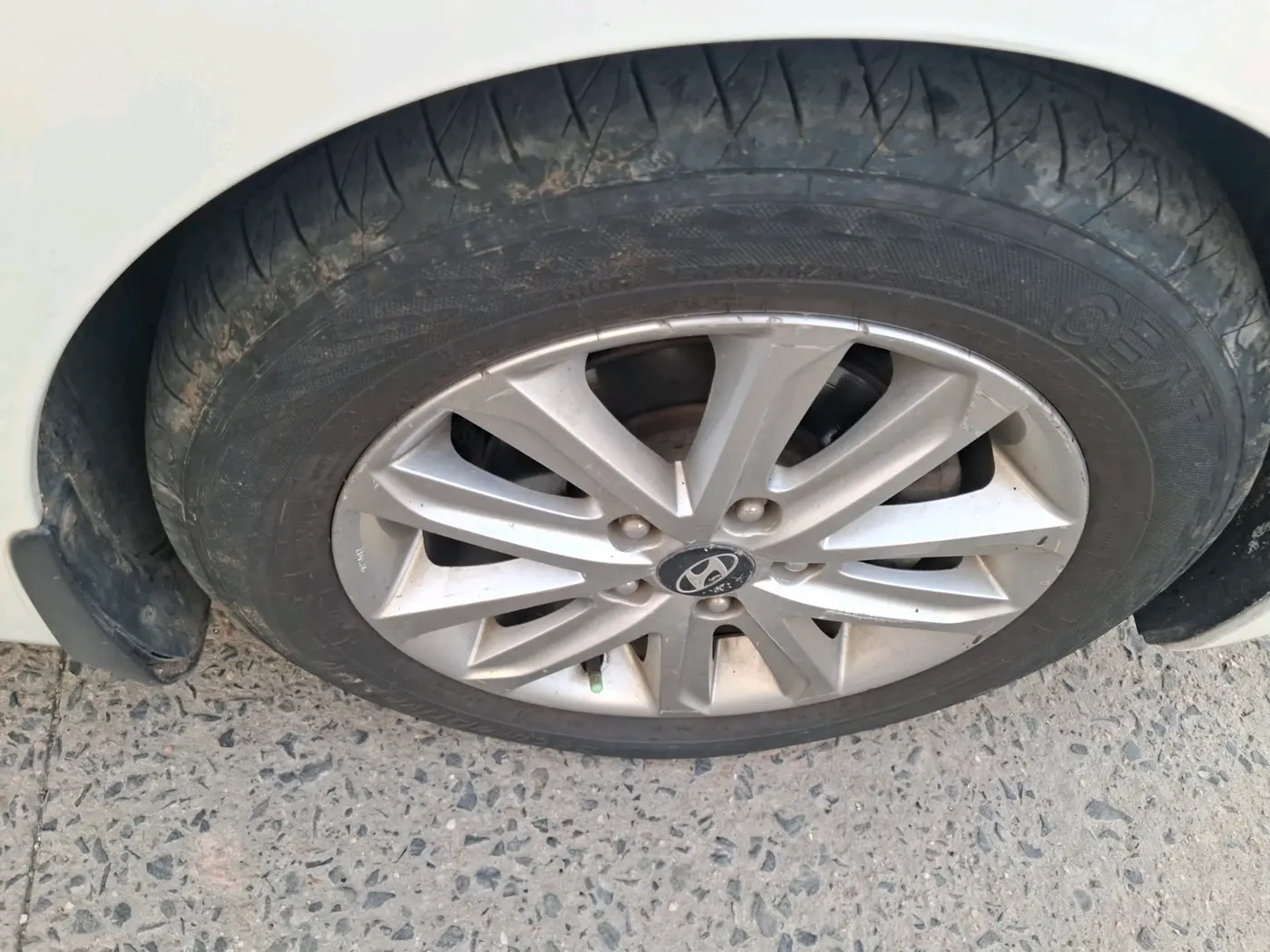 2015 Hyundai New Elantra 1.6 SX AT DIESEL, Diesel, Automatic, 95,649 km, tyre