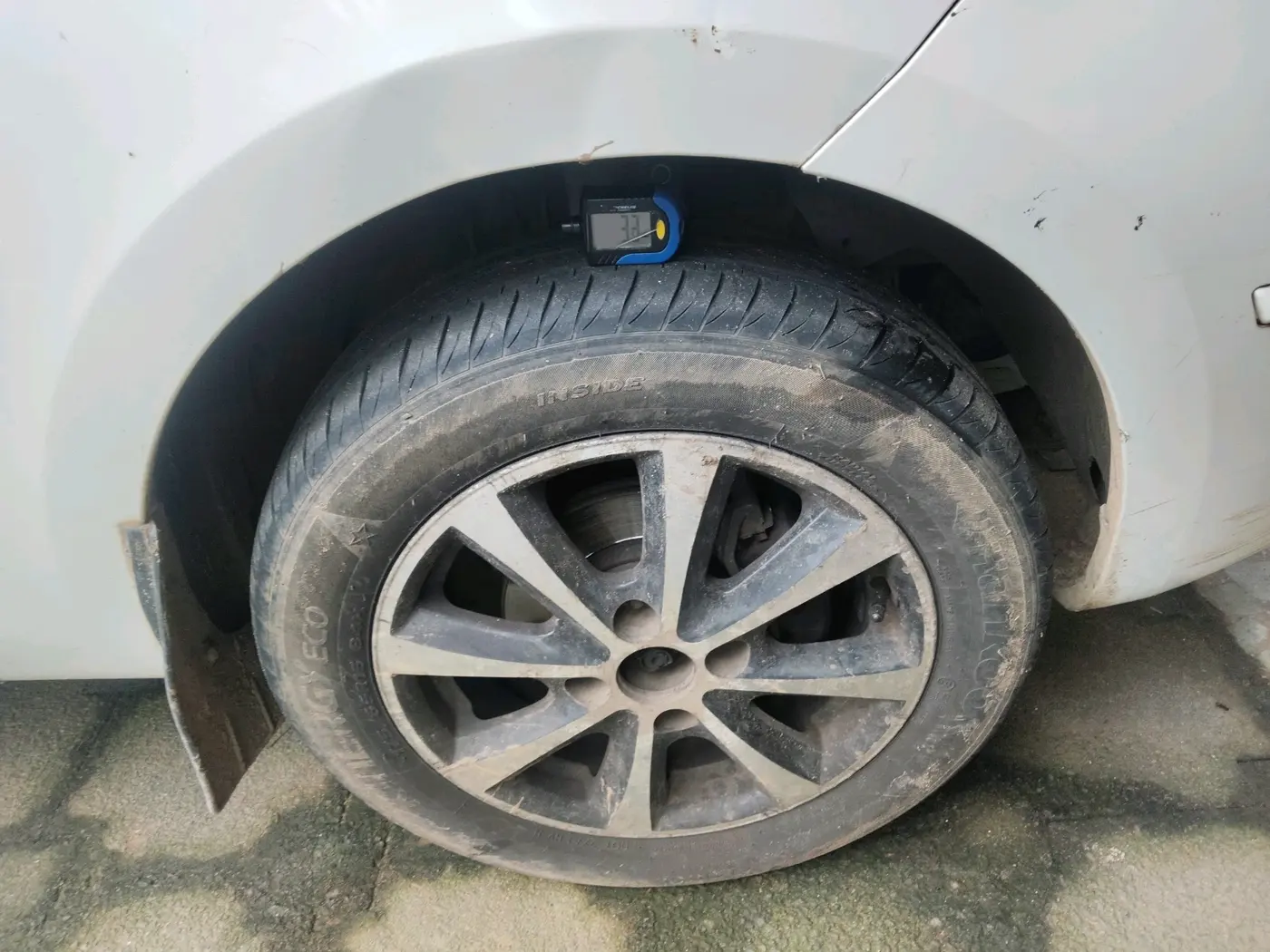 2011 Tata Manza ELAN QUADRAJET, Diesel, Manual, 1,84,963 km, tyre
