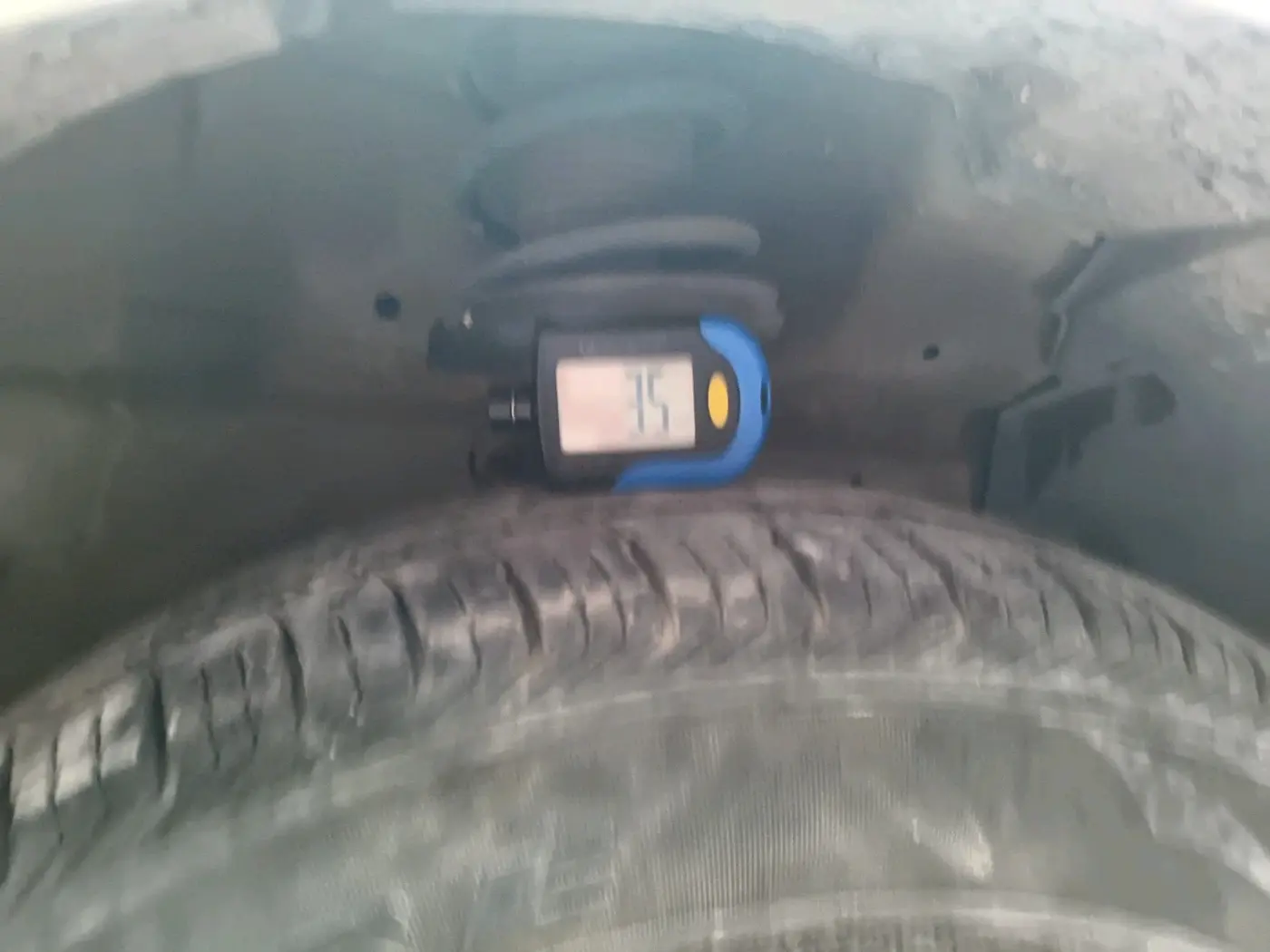 2013 Maruti Swift Dzire VXI, Petrol, Manual, 63,926 km, tyre