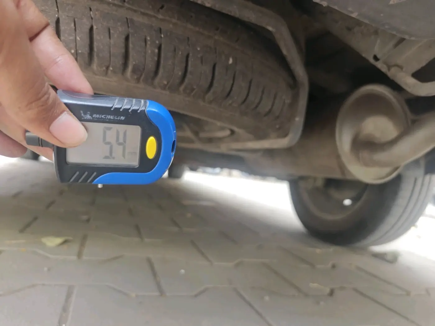 2020 Maruti Ertiga VXI CNG, CNG, Manual, 89,007 km, tyre