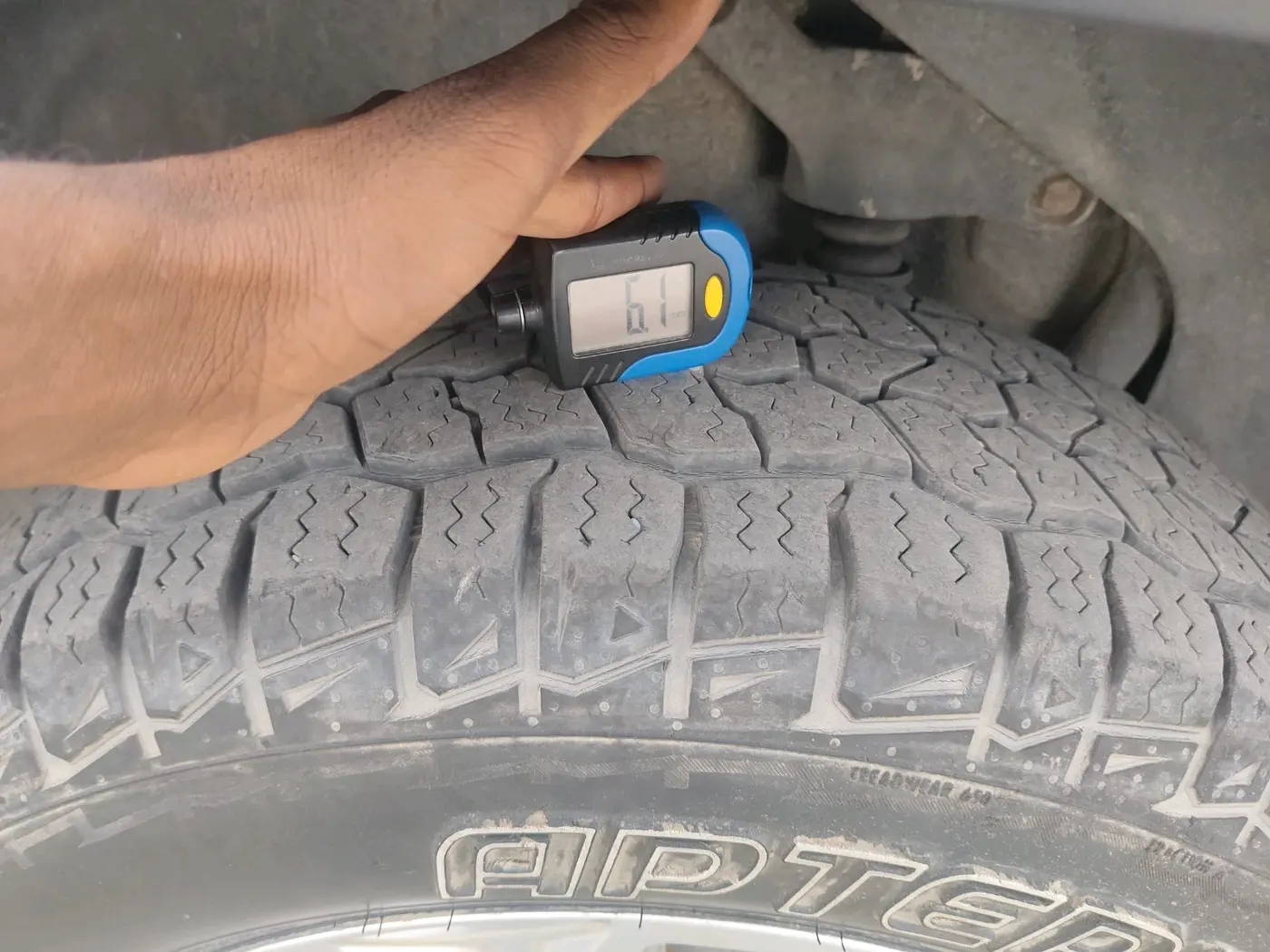 2019 Tata Harrier XZ 2.0L, Diesel, Manual, 86,520 km, tyre