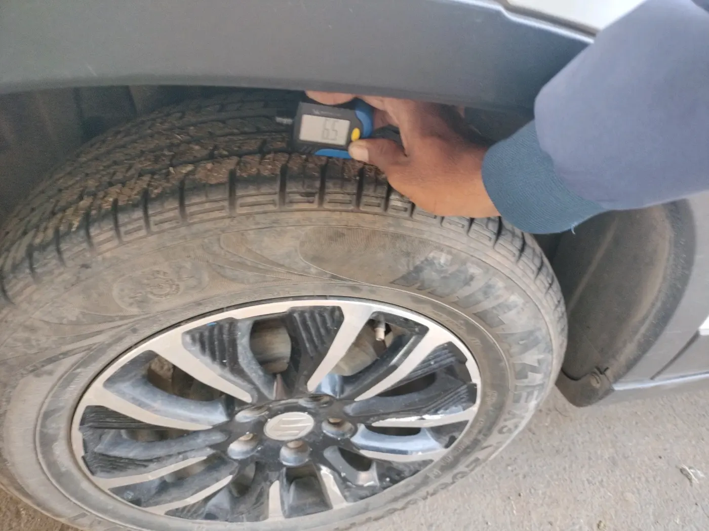 2021 Maruti Vitara Brezza VXI, Petrol, Manual, 68,103 km, tyre