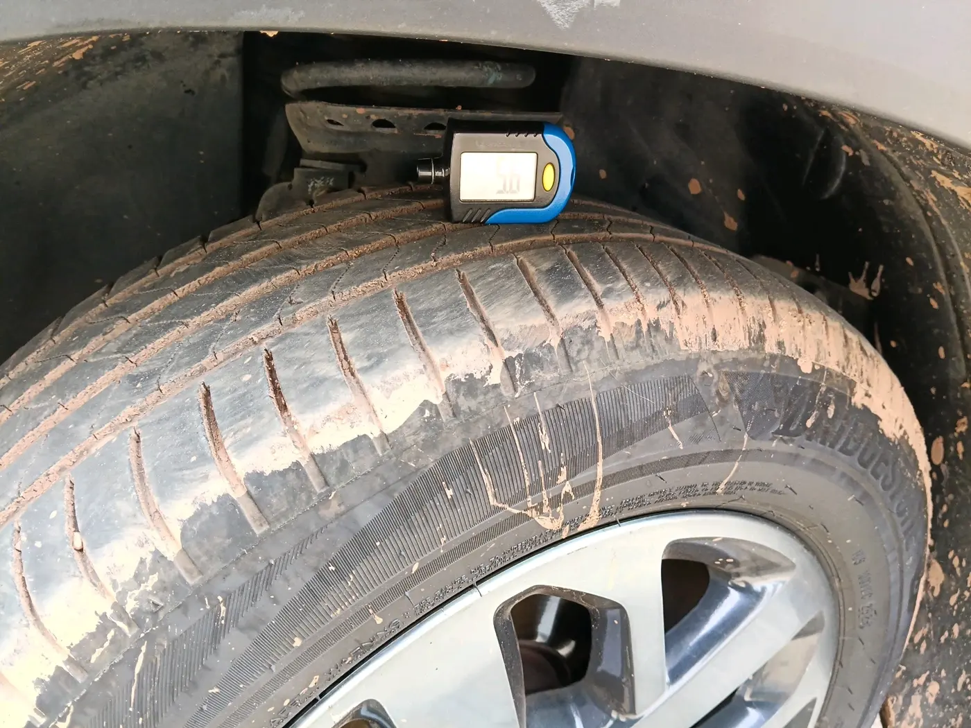 2021 Tata Harrier XZA PLUS 2.0L DARK EDITION, Diesel, Automatic, 1,10,385 km, tyre