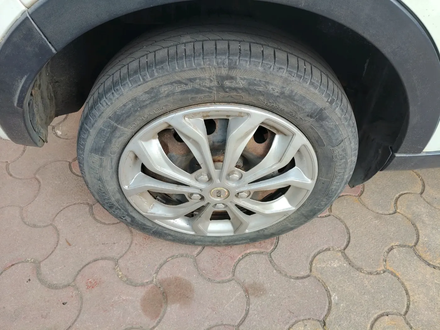 2018 Tata NEXON XM PETROL, Petrol, Manual, 36,020 km, tyre