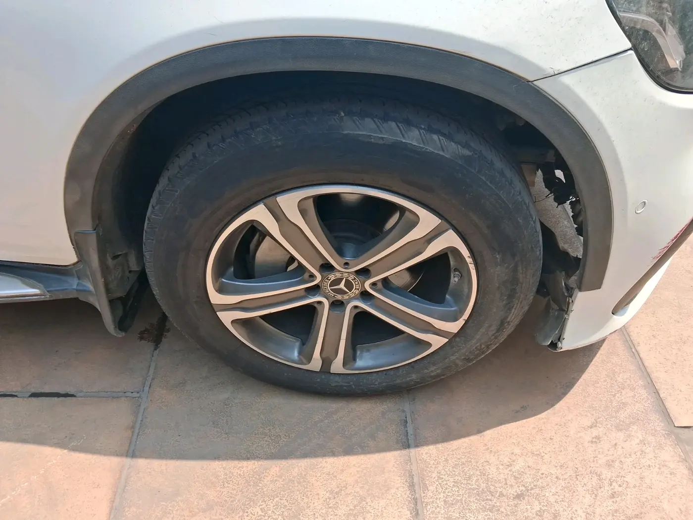 2017 Mercedes Benz GLC CLASS 220 D 4 MATIC, Diesel, Automatic, 77,367 km, tyre