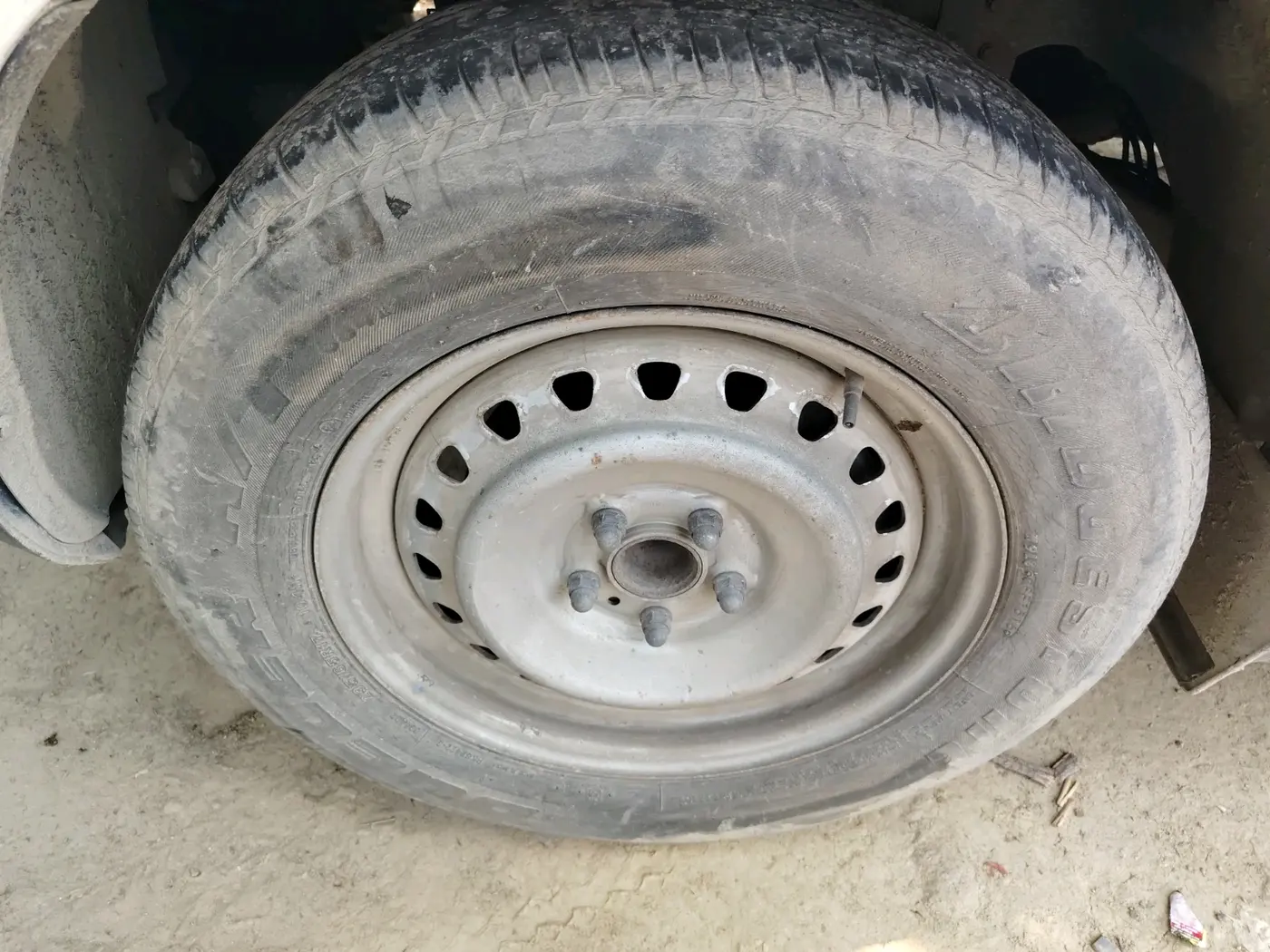 2016 Mahindra Scorpio S10, Diesel, Manual, 80,311 km, tyre