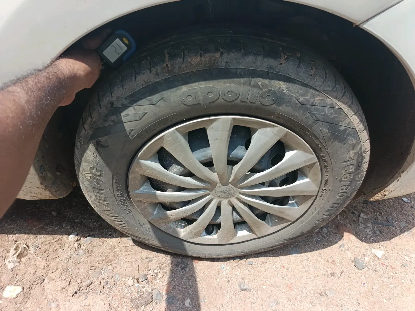 2020 Maruti Dzire VXI, Petrol, Manual, 85,326 km, tyre