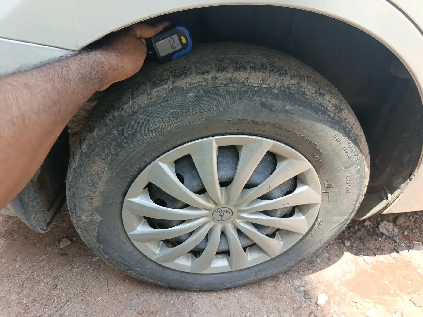 2020 Maruti Dzire VXI, Petrol, Manual, 85,326 km, tyre