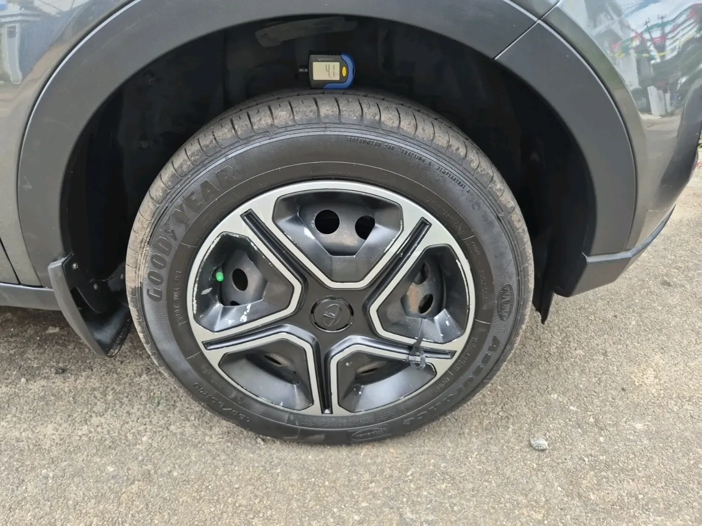 2023 Tata NEXON XM SUNROOF PETROL, Petrol, Manual, 23,122 km, tyre
