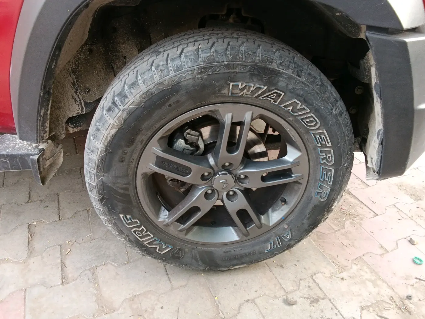 2022 Mahindra Thar LX D HT 2WD MT, Diesel, Manual, 38,596 km, tyre