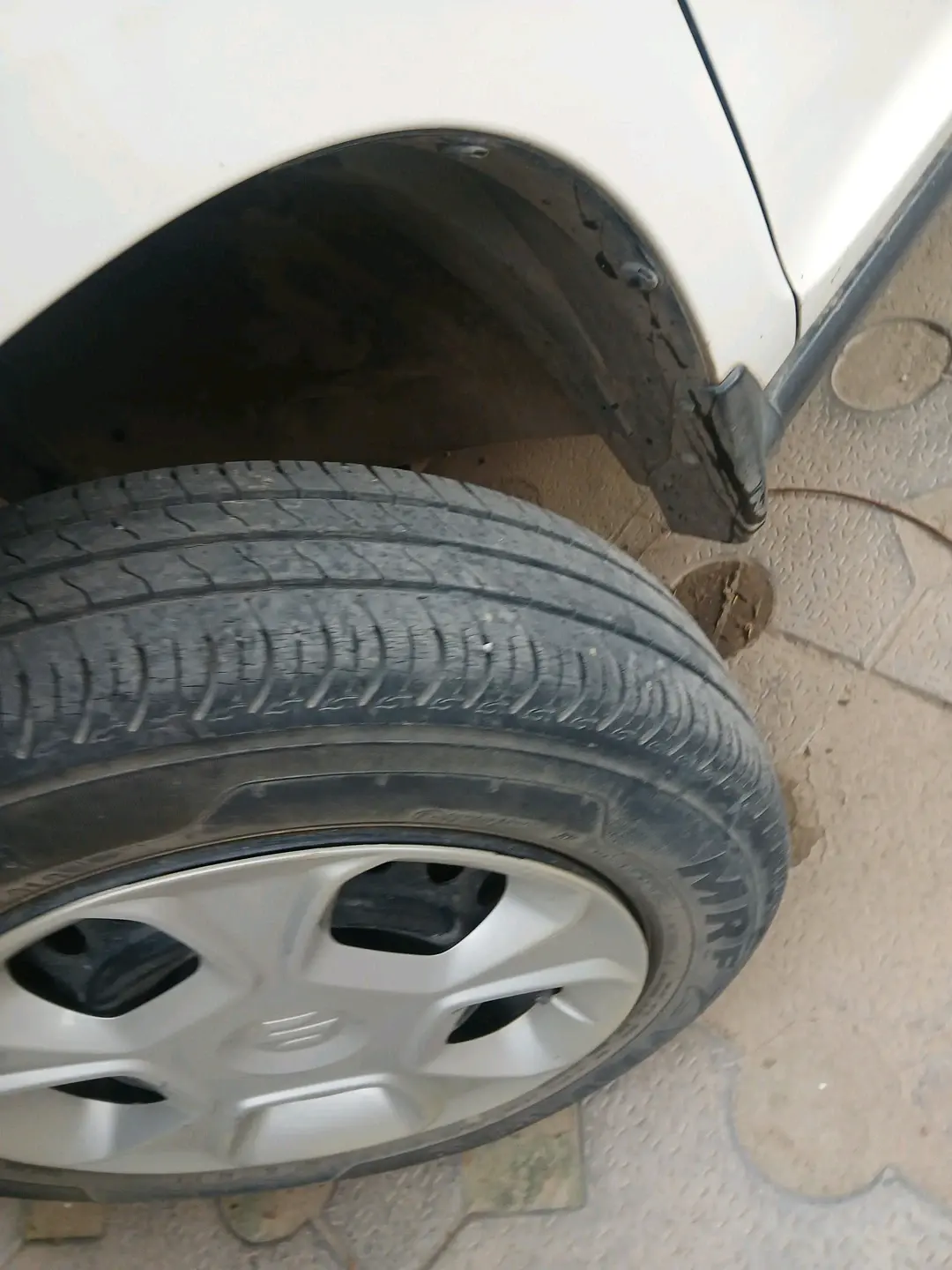 2021 Maruti S PRESSO VXI CNG, CNG, Manual, 38,499 km, tyre
