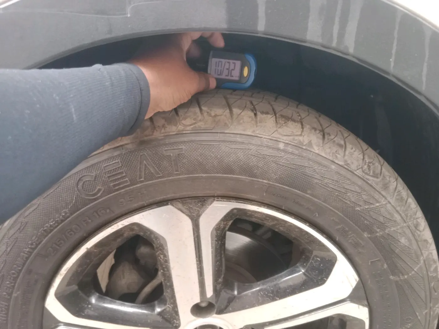 2023 Tata NEXON XZA PLUS SUNROOF PETROL, Petrol, Automatic, 89,929 km, tyre