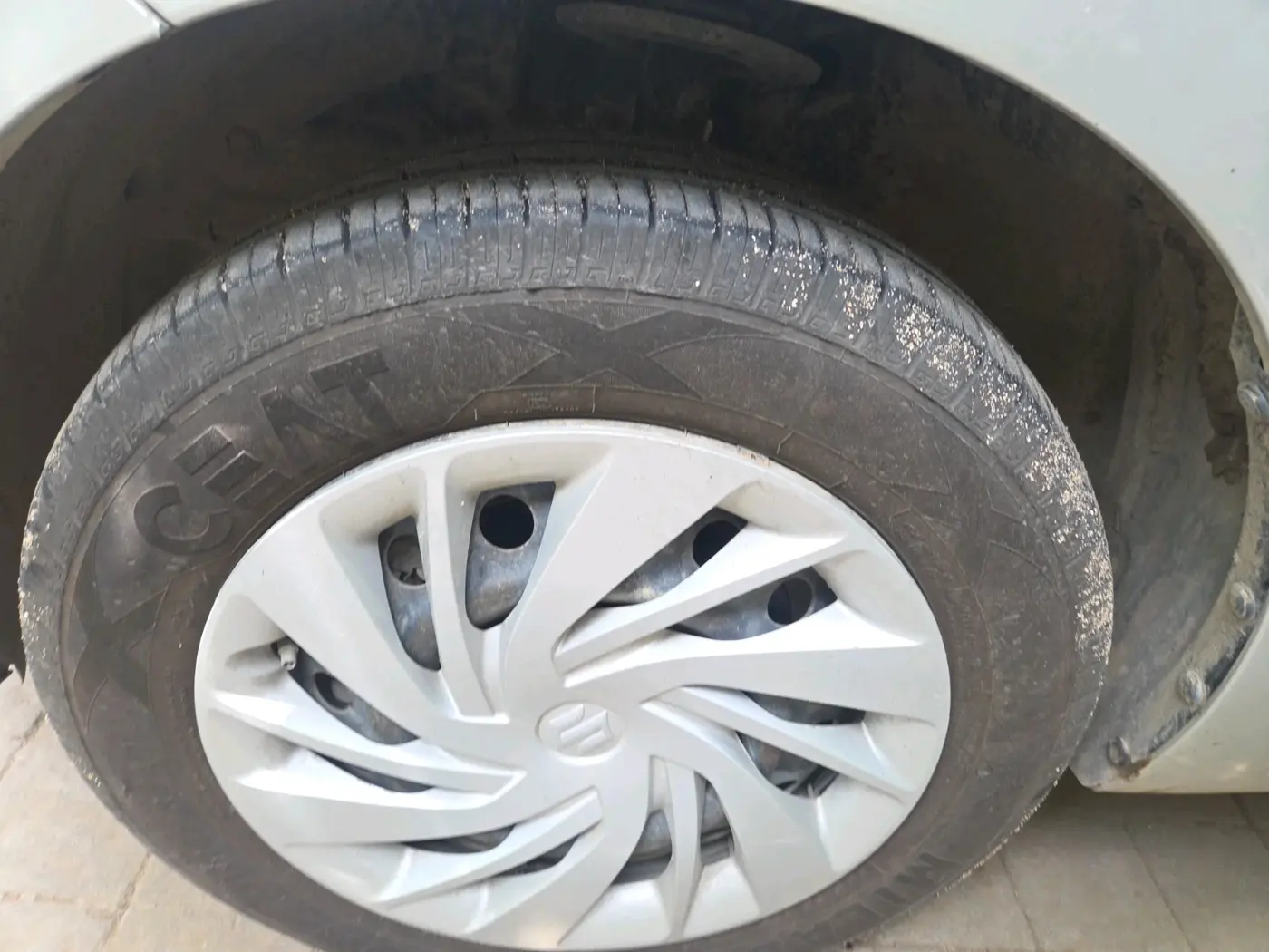 2020 Maruti Ertiga VXI CNG, CNG, Manual, 1,41,514 km, tyre