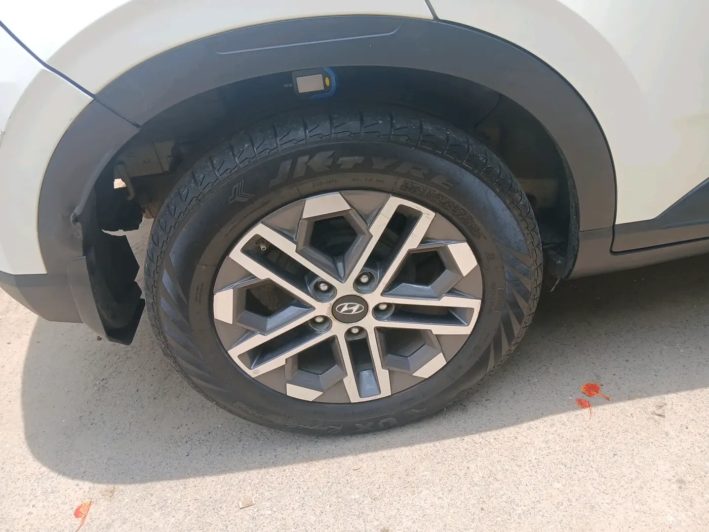 2023 Hyundai VENUE SX 1.5 CRDI, Diesel, Manual, 84,989 km, tyre