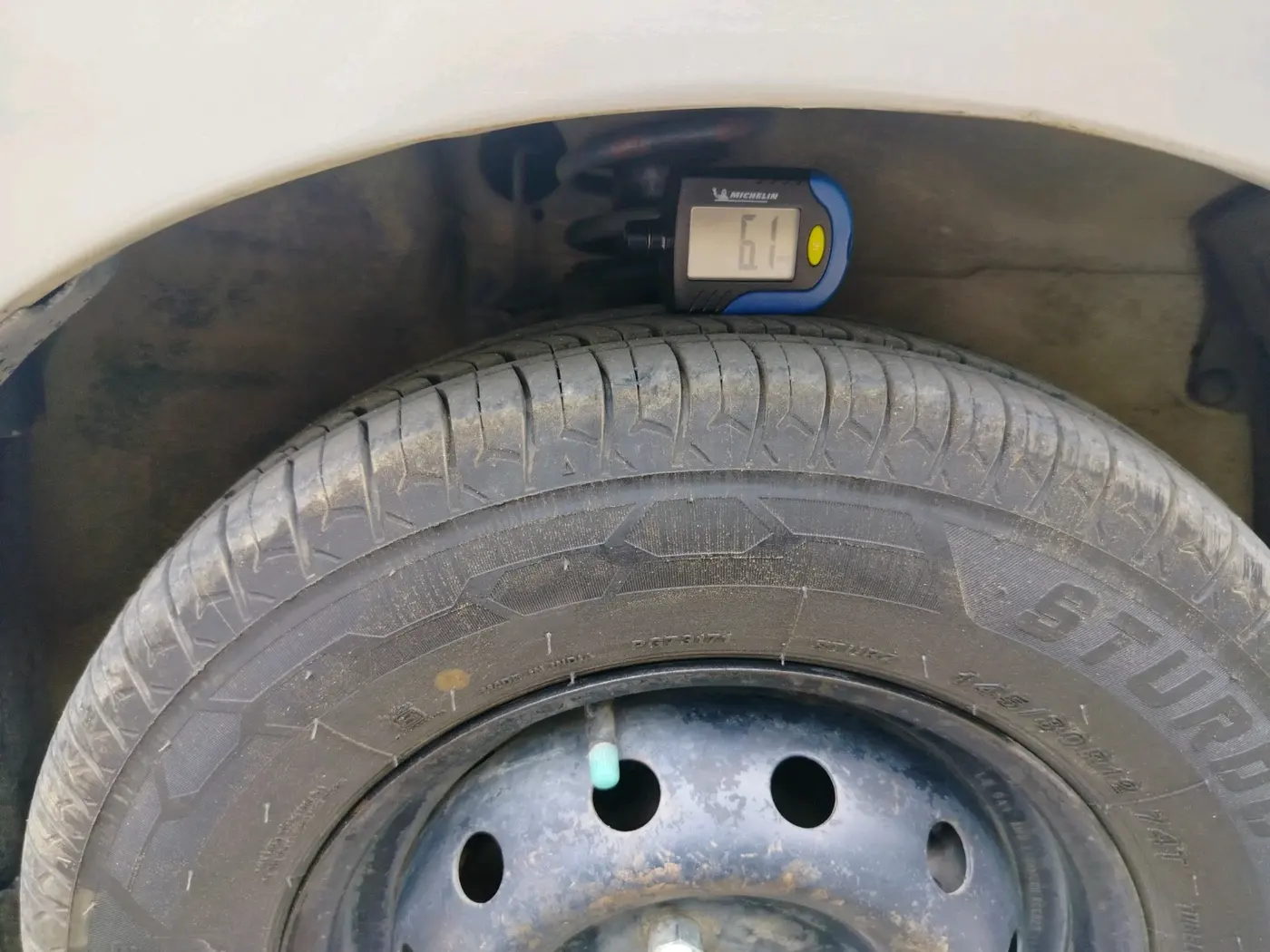 2013 Maruti Alto 800 LXI CNG, CNG, Manual, 1,33,098 km, tyre