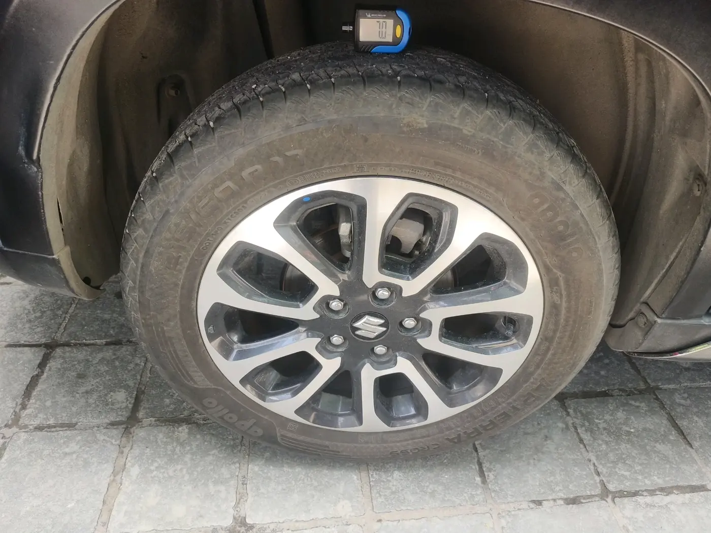 2022 Maruti Grand Vitara ALPHA SMART HYBRID, Petrol, Manual, 17,300 km, tyre