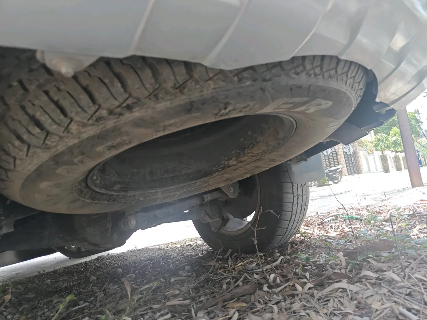 2020 Ford Endeavour TITANIUM PLUS 2.0 4X4 AT SUNROOF, Diesel, Automatic, 90,774 km, tyre