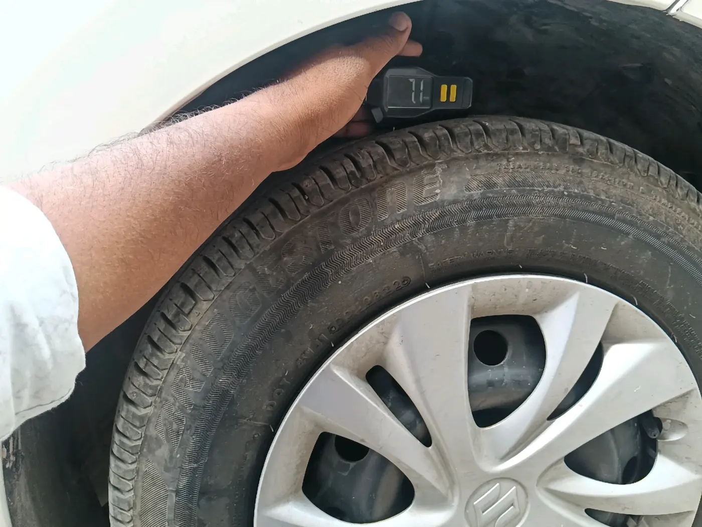 2022 Maruti Swift VXI, Petrol, Manual, 18,472 km, tyre