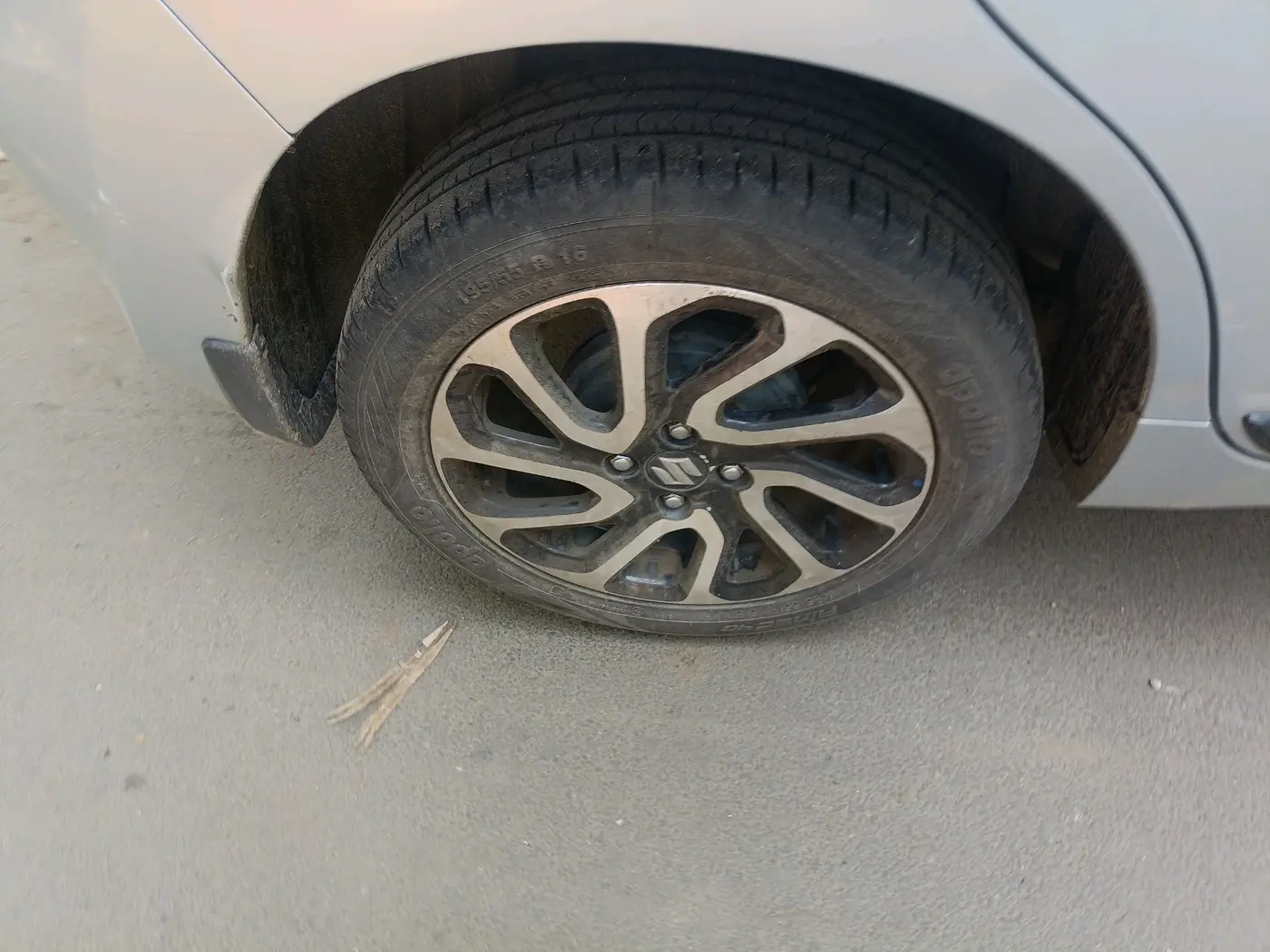 2023 Maruti Baleno ALPHA PETROL 1.2, Petrol, Manual, 84,874 km, tyre
