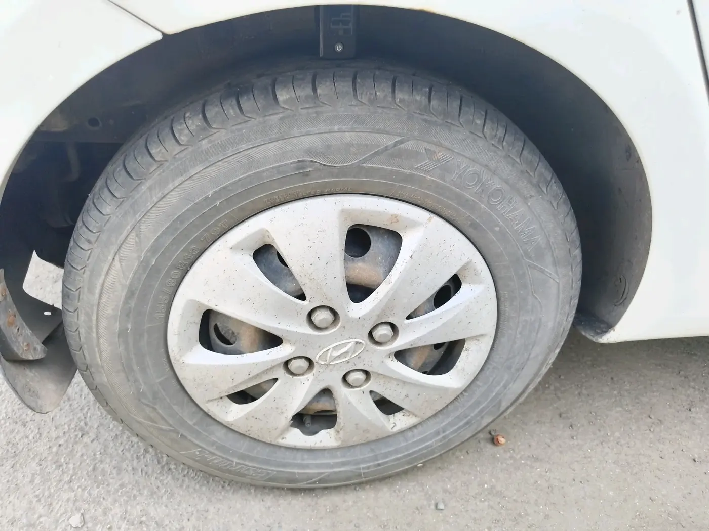 2011 Hyundai i10 MAGNA 1.2, Petrol, Manual, 1,06,036 km, tyre