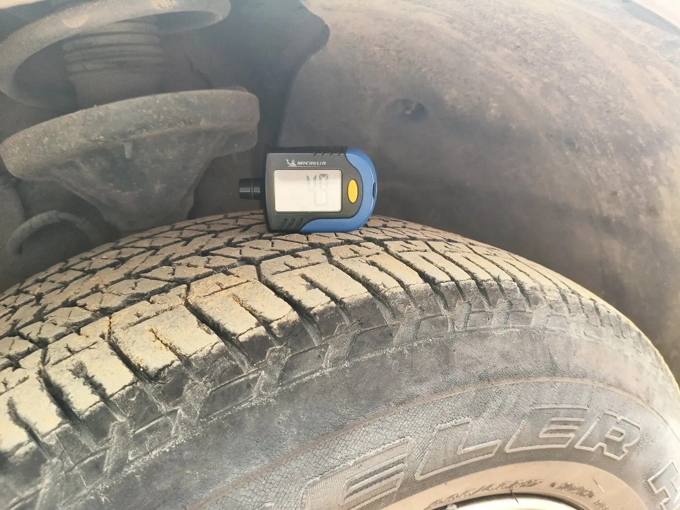 2014 Mahindra XUV500 W8, Diesel, Manual, 81,790 km, tyre