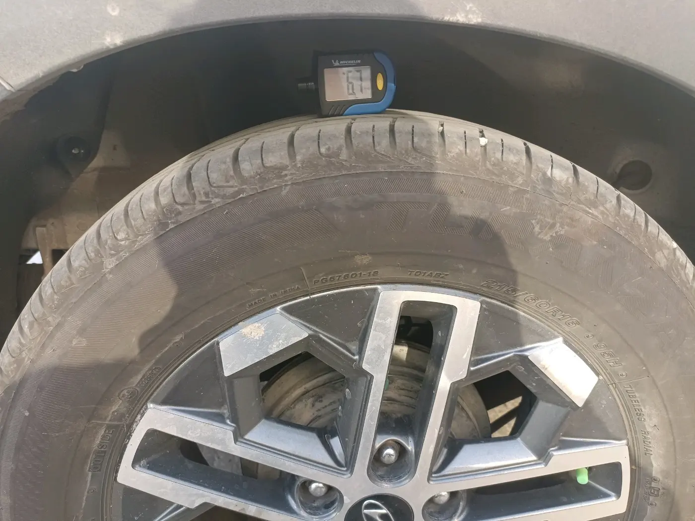 2024 Hyundai VENUE SX 1.5 CRDI, Diesel, Manual, 71,944 km, tyre