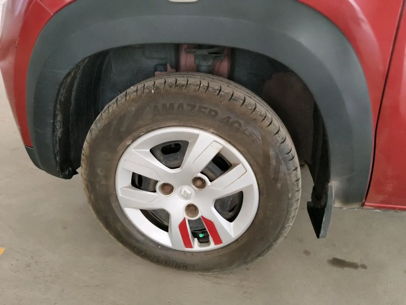 2016 Renault Kwid RXL, Petrol, Manual, 20,759 km, tyre