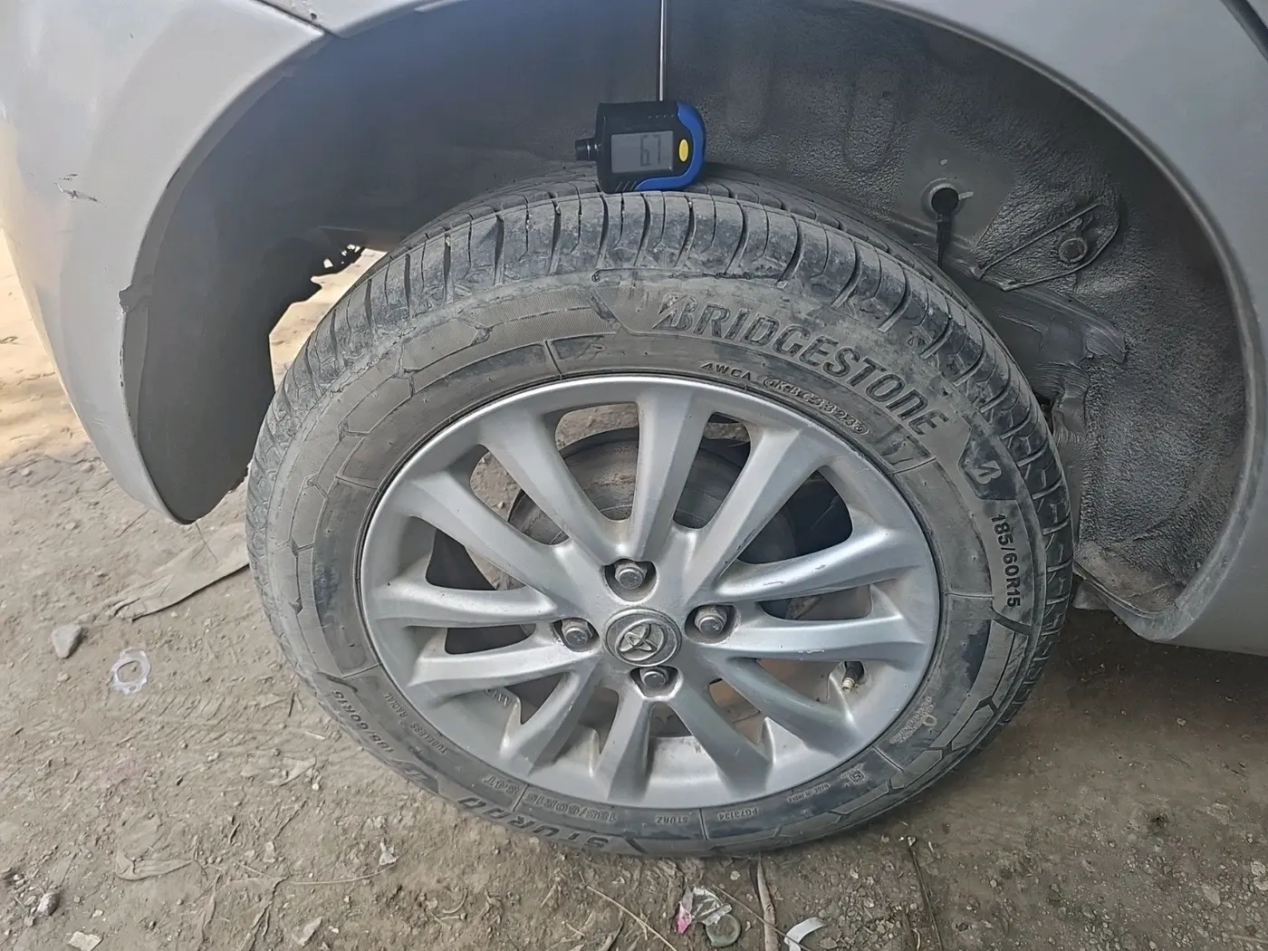 2011 Toyota Etios Liva V, Petrol, Manual, 64,730 km, tyre