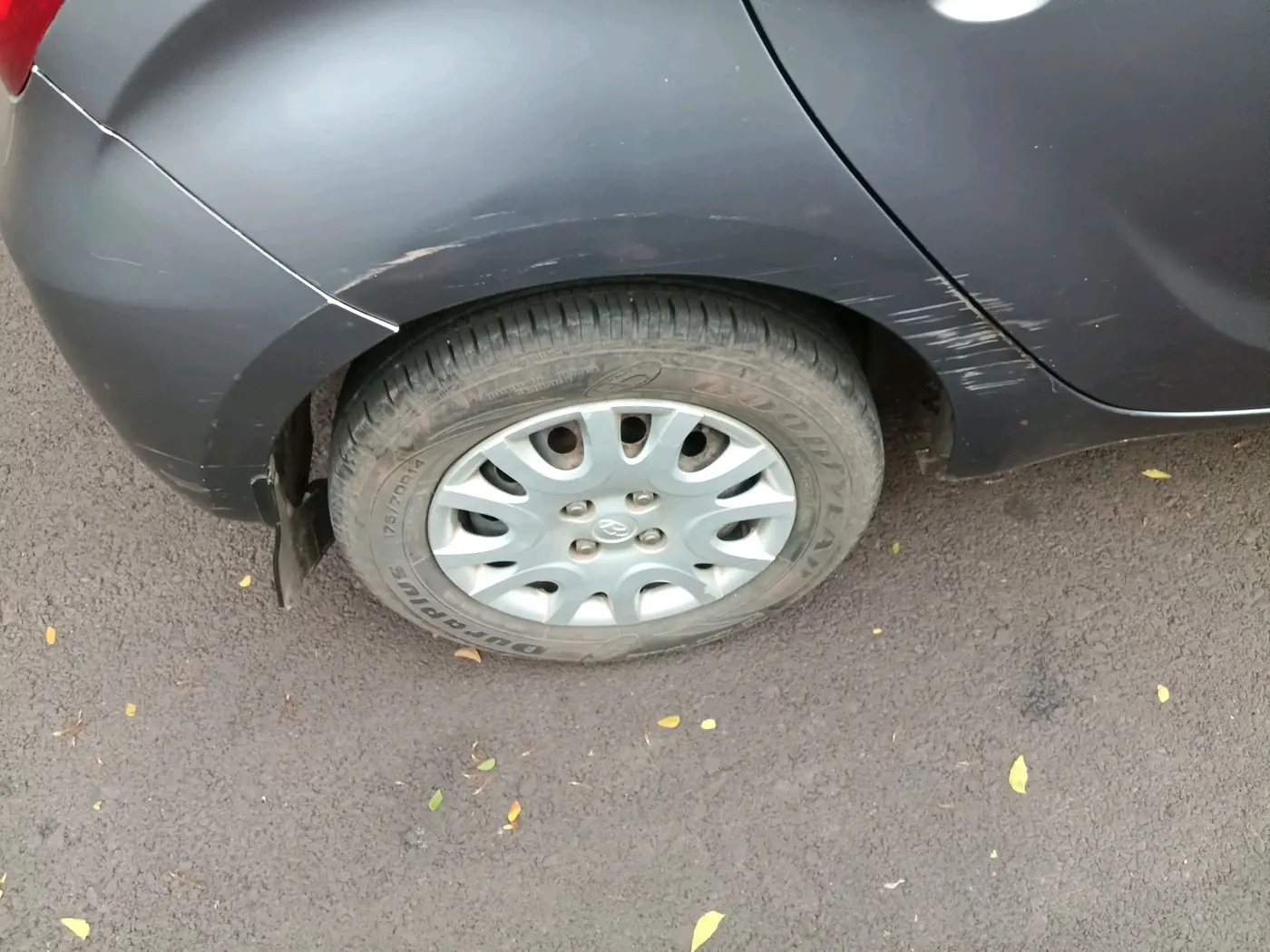 2011 Hyundai i20 MAGNA 1.2, Petrol, Manual, 99,802 km, tyre