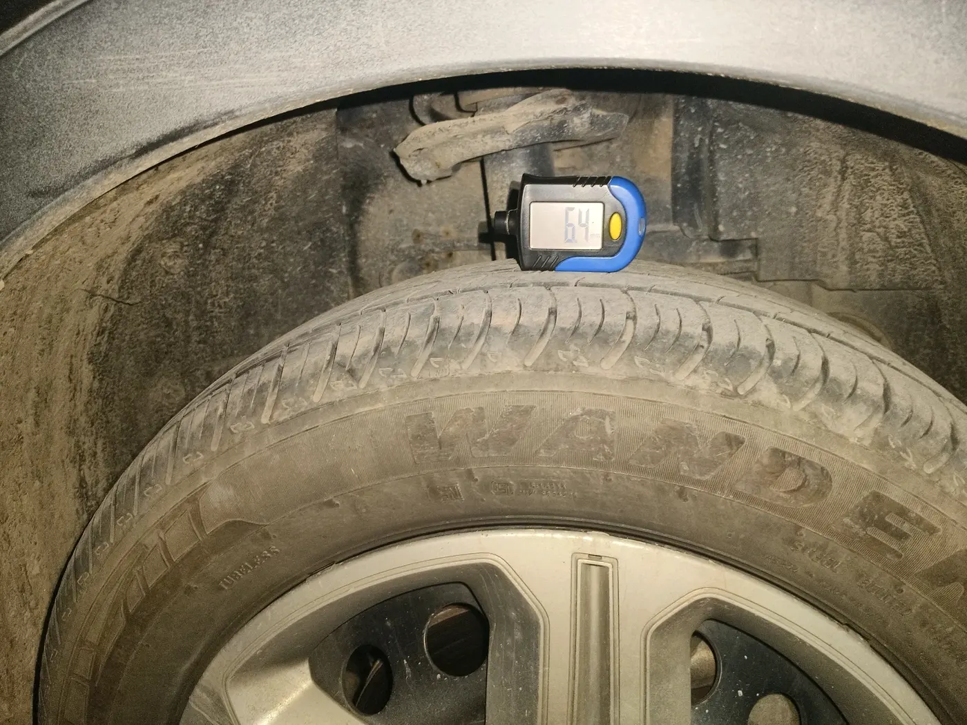 2020 Tata NEXON XZ PETROL, Petrol, Manual, 58,869 km, tyre