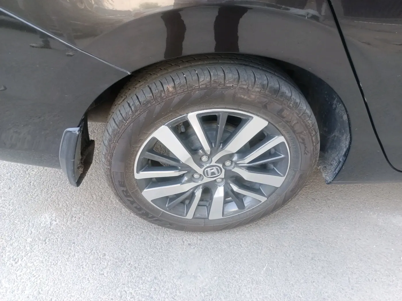 2021 Honda City 1.5L I-VTEC ZX CVT, Petrol, Automatic, 42,600 km, tyre