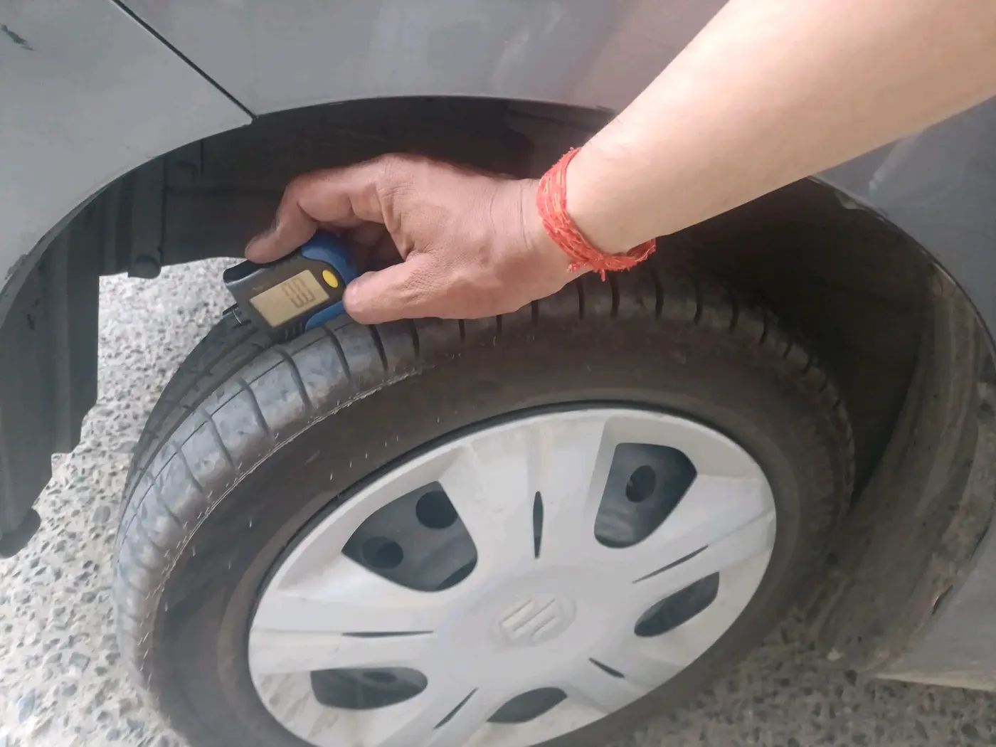 2012 Maruti Wagon R 1.0 VXI, Petrol, Manual, 89,696 km, tyre