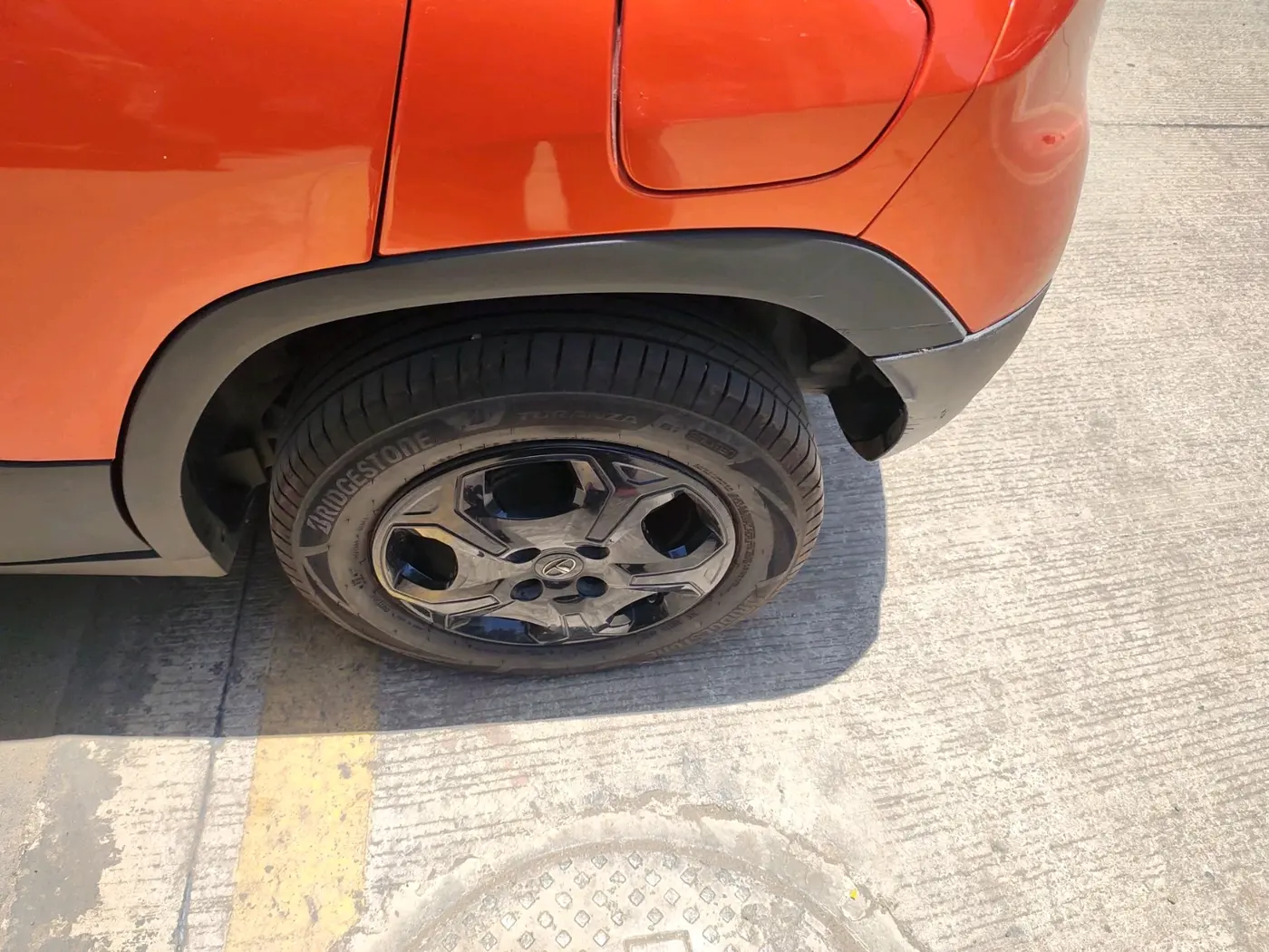 2023 Tata PUNCH ACCOMPLISHED MT, Petrol, Manual, 39,246 km, tyre