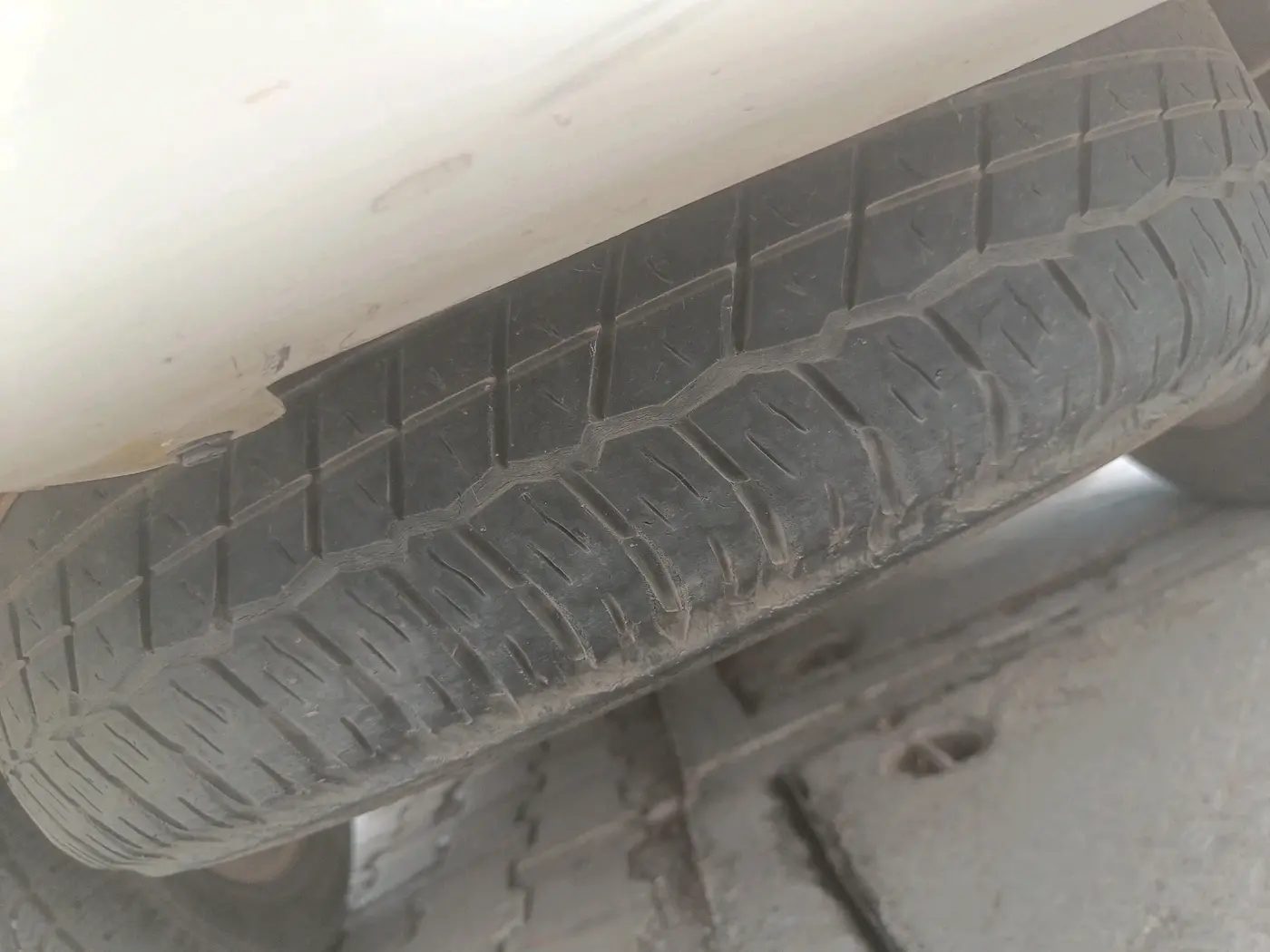 2017 Mahindra Scorpio S6 PLUS, Diesel, Manual, 1,37,284 km, tyre