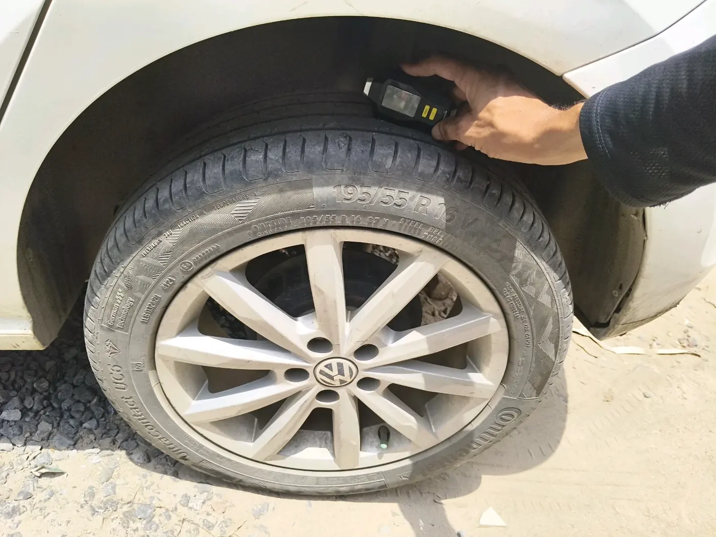 2017 Volkswagen Polo GT TSI AT, Petrol, Automatic, 1,09,155 km, tyre