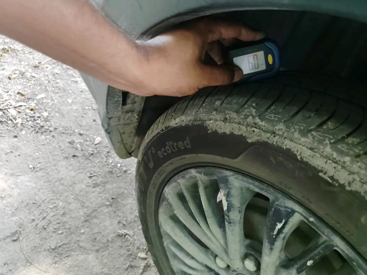 2020 Maruti XL6 ALPHA MT, Petrol, Manual, 1,37,525 km, tyre