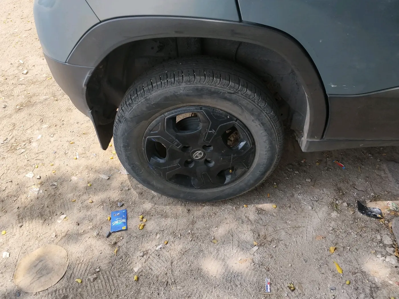 2022 Tata PUNCH ACCOMPLISHED MT, Petrol, Manual, 63,306 km, tyre