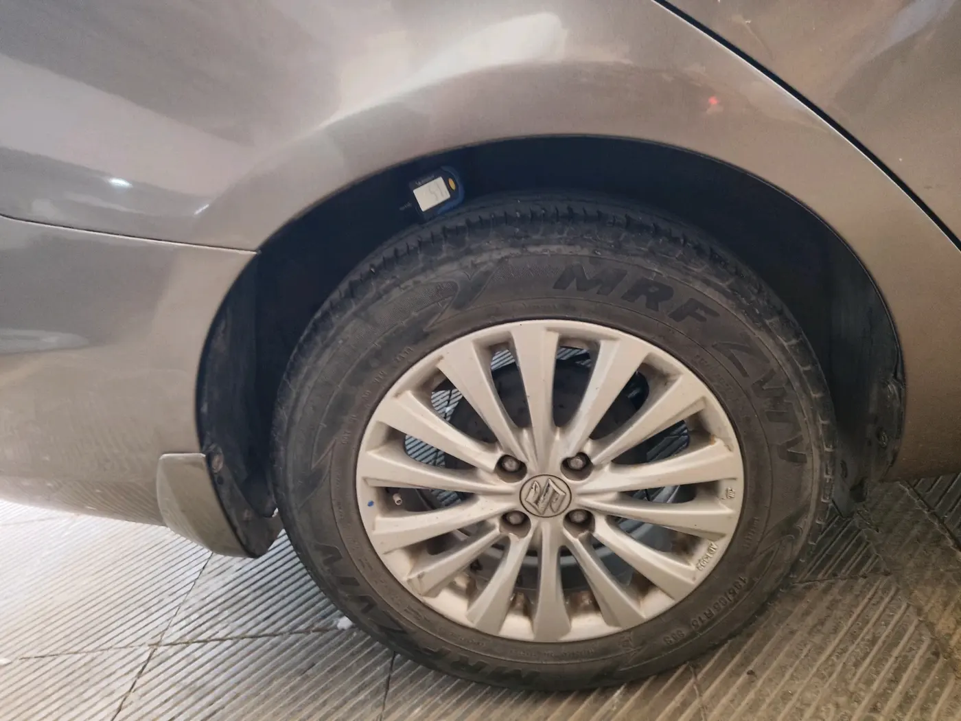 2018 Maruti Ciaz DELTA AT 1.5 SHVS PETROL, Petrol, Automatic, 52,561 km, tyre