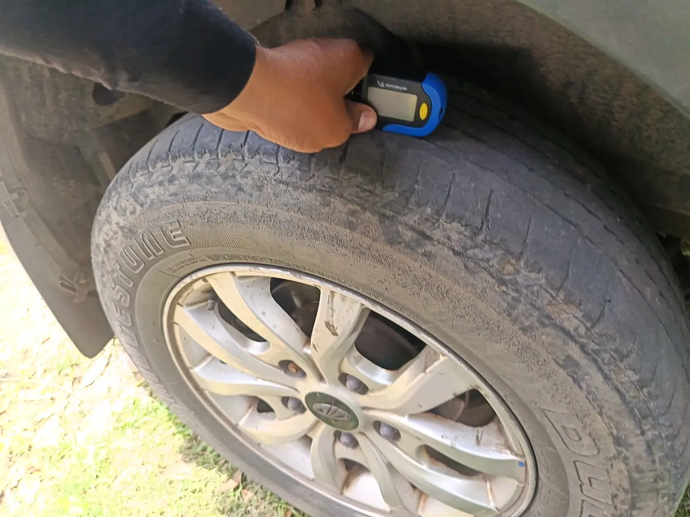 2018 Mahindra XUV500 W9, Diesel, Manual, 80,000 km, tyre