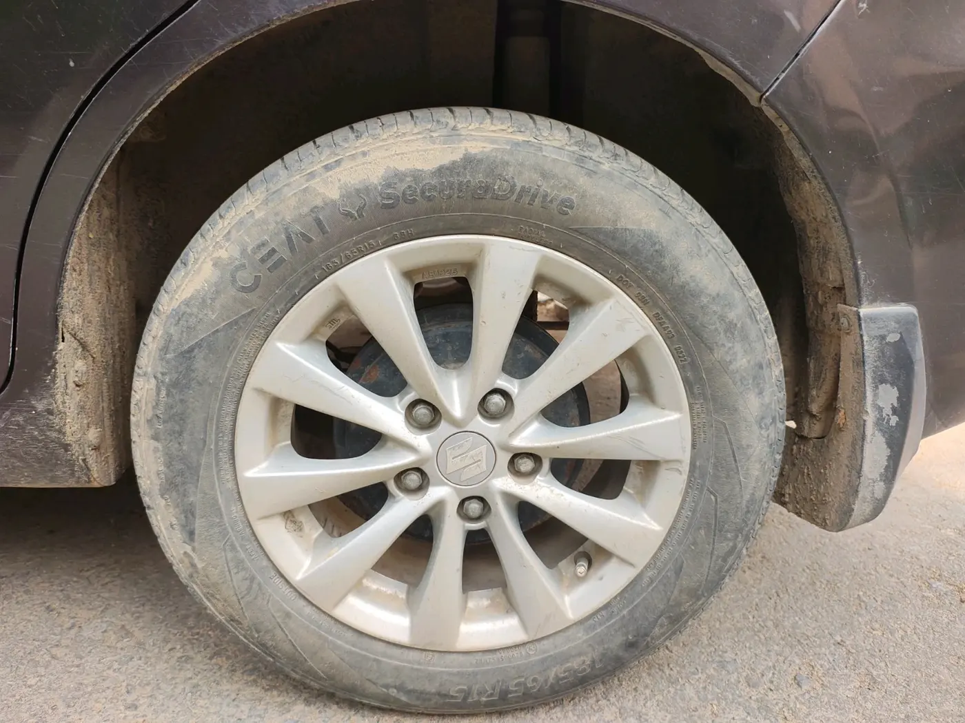 2014 Maruti Ertiga ZDI, Diesel, Manual, 99,137 km, tyre