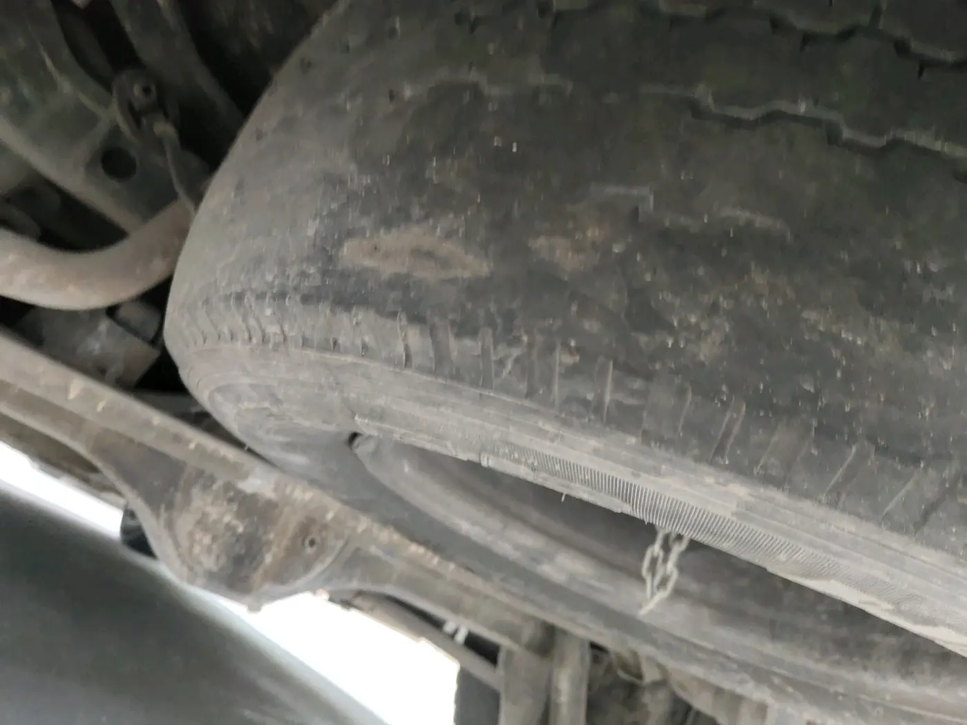 2018 Tata Hexa XM 4X2 7 STR, Diesel, Manual, 54,483 km, tyre