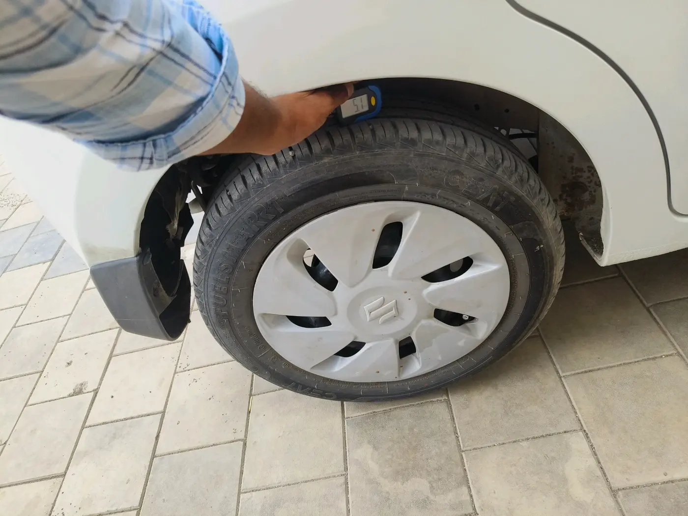 2016 Maruti Celerio VXI AMT, Petrol, Automatic, 71,602 km, tyre