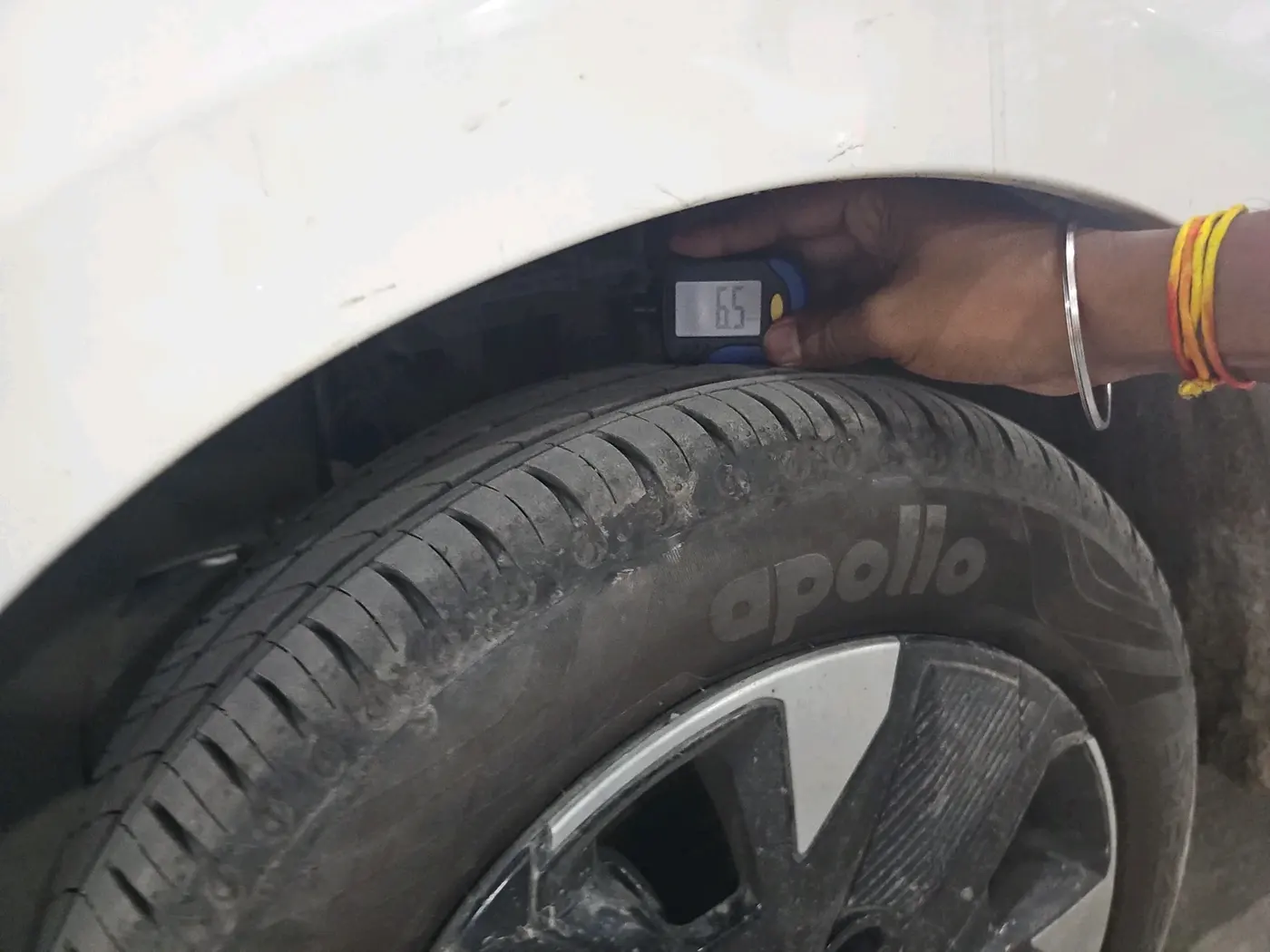 2025 Tata Tiago XT PETROL, Petrol, Manual, 3,433 km, tyre