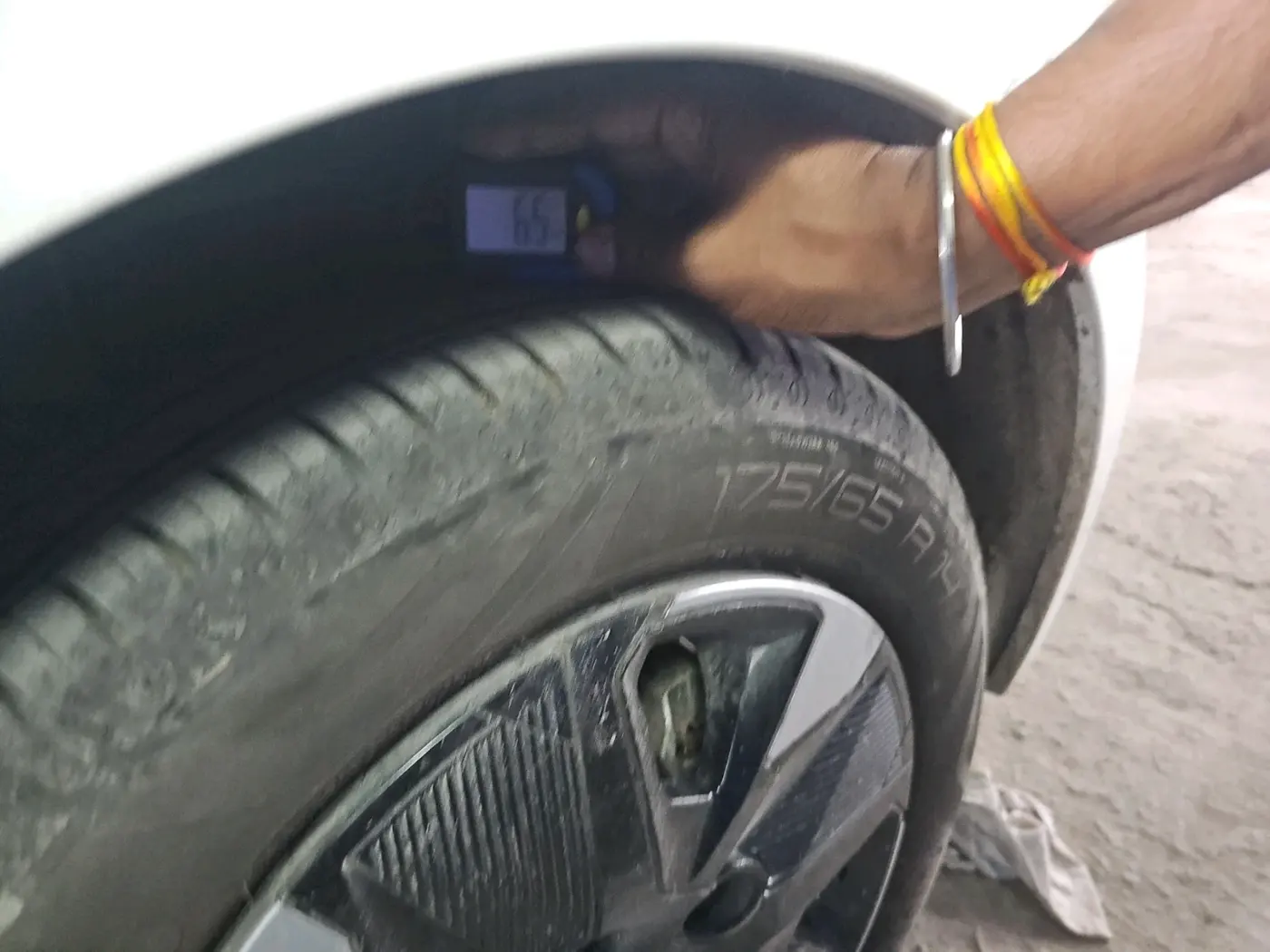 2025 Tata Tiago XT PETROL, Petrol, Manual, 3,433 km, tyre
